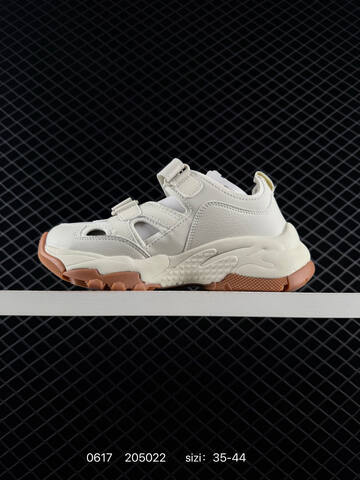 MLB Other MLB New York Yankees Fashionable And Versatile Hollow Toe Thick-soled Senior Sandals Breathable Premium Replica High-end Men s And Women s Fashion Sports Running And Basketball Shoes Up To 95 Off Retail During The Current Promotion Off White Gum Brown EU 35-44 Sneaker Casual
