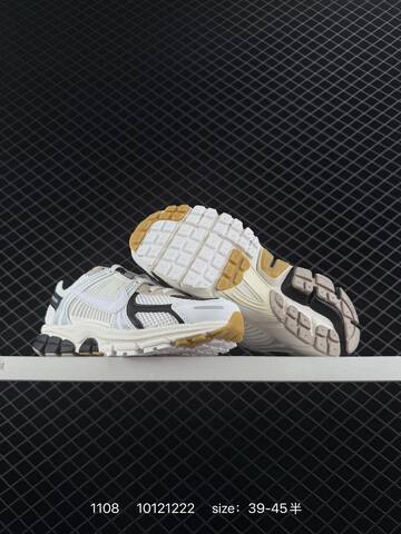 Nike Zoom Vomero 5 White Black Gray With Gum Accents 36-45 5 Running - Unisex BS-74299
