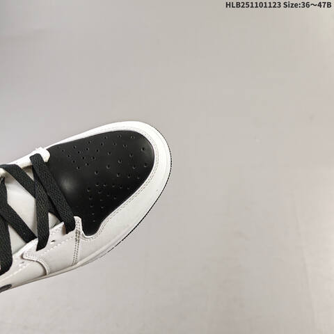 Jordan Air Jordan 1 Retro High White Black EU 36-47 Basketball - Unisex (BS-63200)