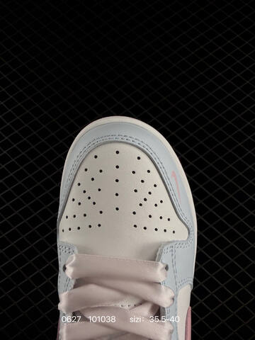 Nike SB Dunk Low IB3484-001 White Light Blue Pink EU 35 5-40 Skate Shoe - Unisex (BS-70553)