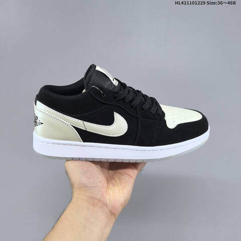 Jordan Air Jordan 1 Low Black White 36 46B Basketball - Women's (BS-67191)