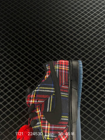 Nike Dunk Low Black Red Tartan Plaid EU 36-46 5 Casual - Unisex (BS-74079)