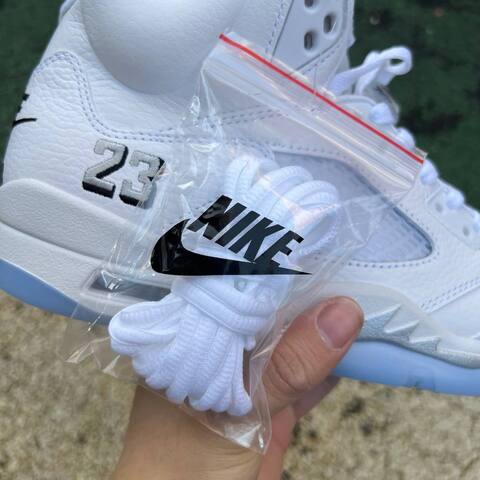 Jordan Air Jordan 5 Retro OG HQ7978 103 White Black Metallic Silver EU 42 Basketball Shoe - Men s BS-87296