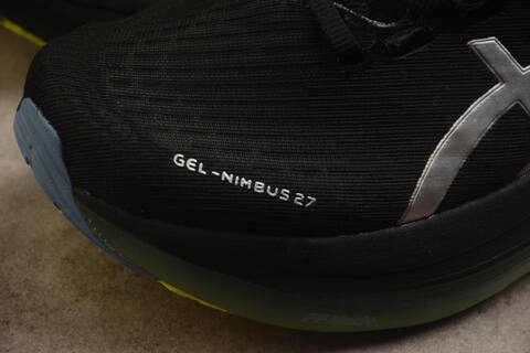 ASICS GEL NIMBUS 27 1011C030 001 Black Silver Yellow Blue US 8 5 EUR 42 UK 7 5 CM 26 5 Running Shoe Running Sneakers Men s BS-59743