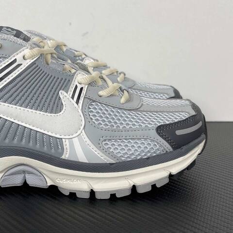 Nike Zoom Vomero 5 Gray Silver White Black Running (BS-86996)