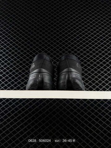 On Cloudmonster All Black EU 36-45 Running Shoe Running Sneakers - Unisex BS-85107