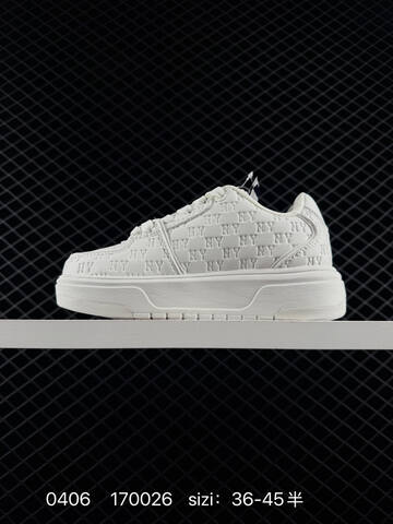 MLB Chunky Liner NY Embossed Off White Light Grey EU 36-45 Sneaker Casual Sneakers - Unisex
