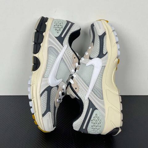 Nike Zoom Vomero 5 Silver White Black With Cream And Yellow Accents Running (BS-86995)