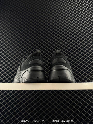 Jordan Trunner O S Triple Black EU 36-45 Training Shoe - Unisex BS-80635