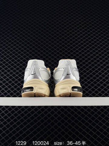 Nike Air Max Moto 2K White Silver Black Gold EU 36-45 Running - Unisex (BS-73409)