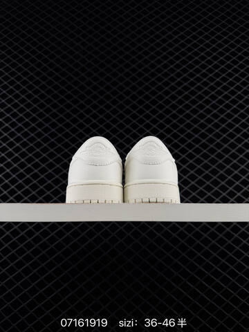 Nike Air Jordan 1 Retro Low OG AIR JORDAN 1 HQ6998-100 36 36 5 37 5 38 38 5 39 40 4 Lifestyle - Unisex BS-70203