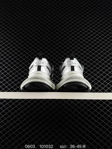 MLB Winner Chunky Silver Black White EU 36-45 Sneaker Casual Sneakers - Unisex