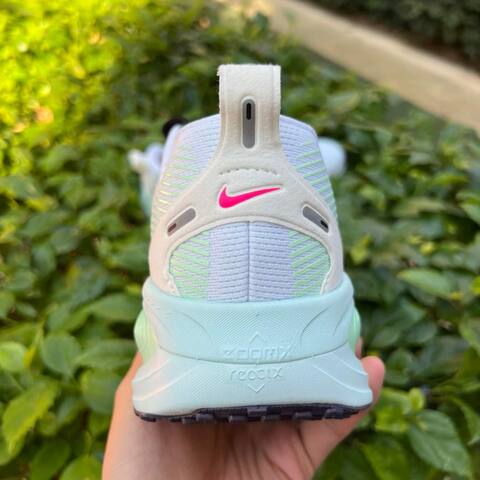 Nike Vomero 18 IM6676-104 White Black-Glacier Blue EU 40 Running - Men's (BS-87053)