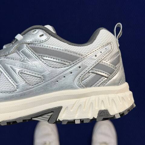 New Balance 410 V5 MT410KM5 White Silver Cream Grey EU 38 Trail Shoe - Women's (BS-87112)