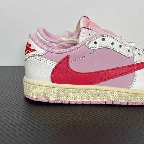 Jordan Air Jordan 1 Low OG Travis Scott IQ7604-101 White Pink Red Cream Sneaker (BS-87145)