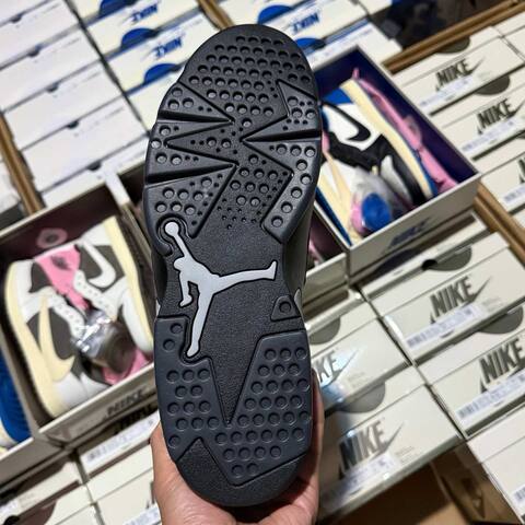 Jordan Air Jordan 6 Cap And Gown IR2266-010 Black Metallic Silver Basketball Shoe (BS-87299)