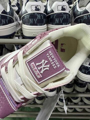 MLB Chunky Liner 3 ASXP025 White Purple Dark Pink Sneaker Casual
