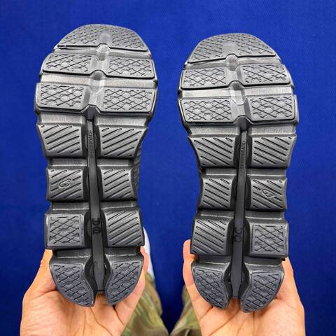 On Cloudswift 4 Triple Black Dark Grey Running Shoe Running Sneakers (BS-86745)