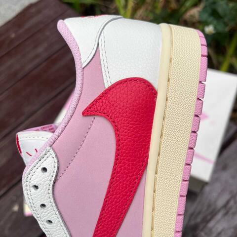 Jordan Air Jordan 1 Low OG SP IQ7604 101 Sail Tropical Pink Shy Pink EU 41 Sneaker - Men's (BS-87177)