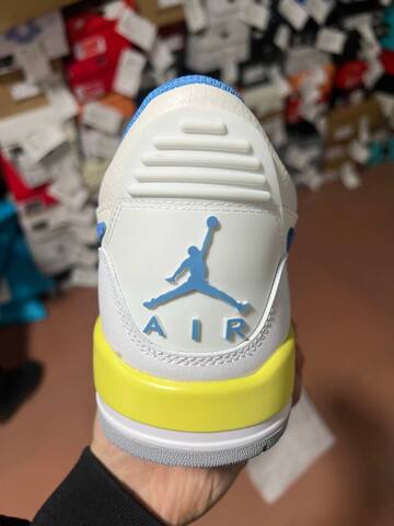 Jordan Air Jordan Legacy 312 Low FJ7223 141 White Blue Yellow EU 44 Sneaker - Men's (BS-87344)