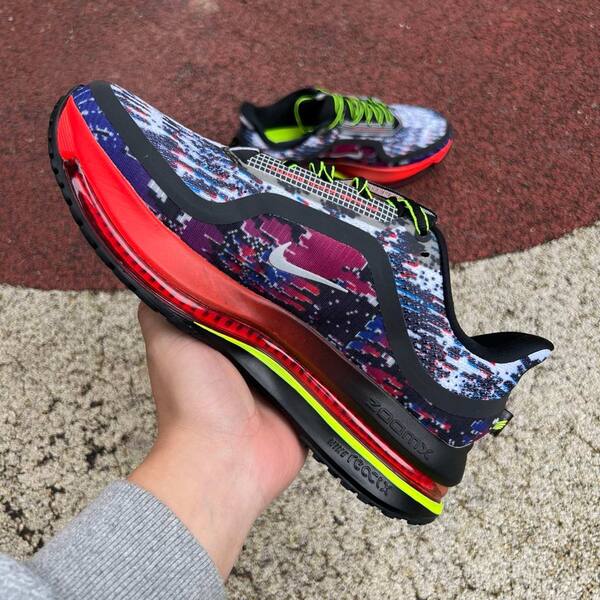 Nike Pegasus Premium SE IM6778-902 Black/Red/White Green EU 41 running