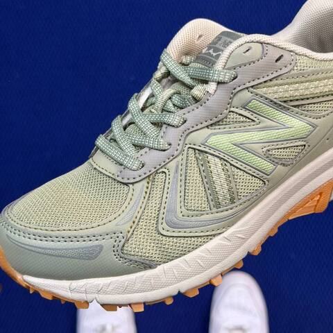 New Balance 410 V5 Silver Beige Off White Light Green Trail Shoe (BS-87115)