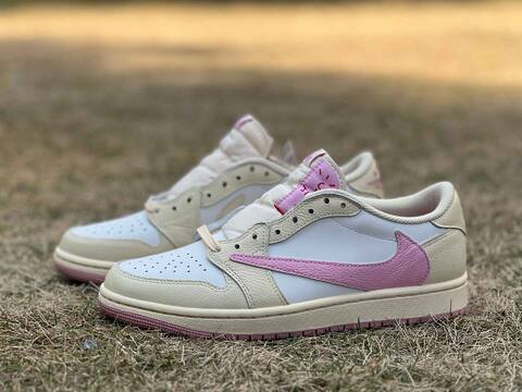Jordan Air Jordan 1 Low OG SP IQ7604 100 Travis Scott Sail Military Pink Rice EU 42 Sneaker - Men's (BS-87210)