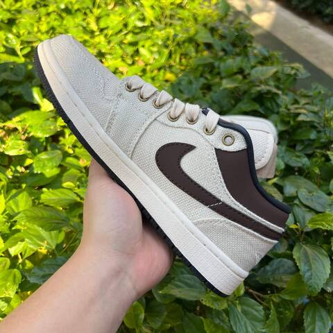 Jordan Air Jordan 1 Low PRM IB8058 110 Pale Ivory Baroque Brown Black EUR 40 Sneaker - Men's (BS-87219)