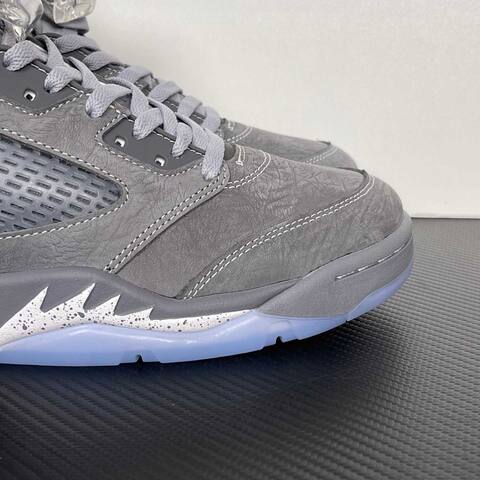 Jordan Air Jordan 5 Wolf Grey DD0587-002 Dark Grey Light Grey White Ice Blue Basketball Shoe (BS-87291)