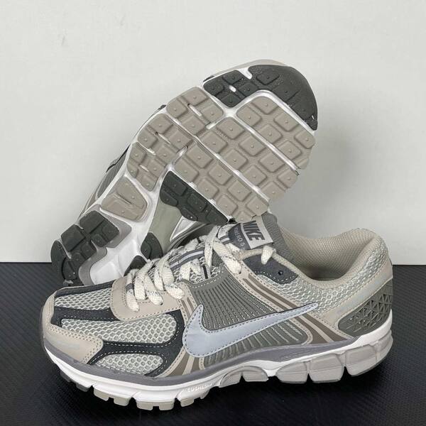 Nike Zoom Vomero 5 silver/grey/black with white and beige accents running
