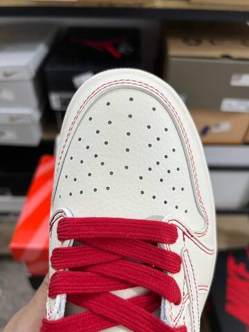 Jordan Air Jordan 1 Low Travis Scott CNY 2026 XT6998-159 Sail Red Gold White Basketball Shoe (BS-87216)
