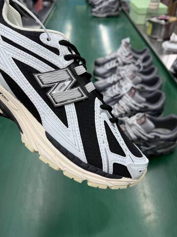 New Balance 1906R M1906RCI Black White Silver Cream Sneaker (BS-87086)