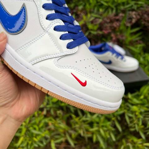 Jordan Air Jordan 1 Low SE IQ0400 100 White University Red Old Royal Blue EUR 42 Sneaker - Men's (BS-87167)