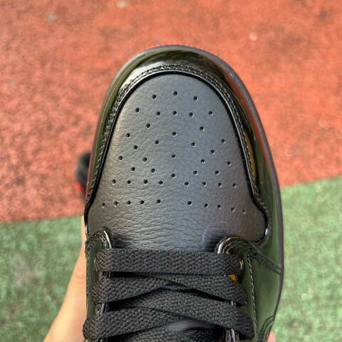 Jordan Air Jordan 1 Low DD1660-001 Black Red EUR 41 Sneaker - Men's (BS-87162)