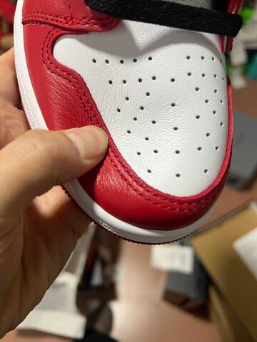 Jordan Air Jordan 1 OG White Red Black Basketball Shoe (BS-87188)