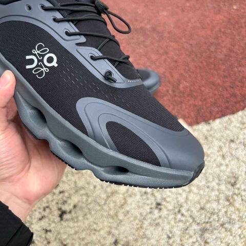 LOEWE x On Cloudsolo 3 WF30660553 Black Dark Gray US 8 5 EU 42 UK 8 JP 26 5 Running Shoe Running Sneakers - Men's (BS-86763)