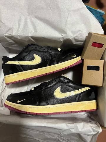Jordan Air Jordan 1 Retro Low OG Nitro IB8958 001 Black Muslin Varsity Red US 9 5 UK 8 5 EUR 43 Cm 27 5 Skate Shoe - Men's (BS-87185)
