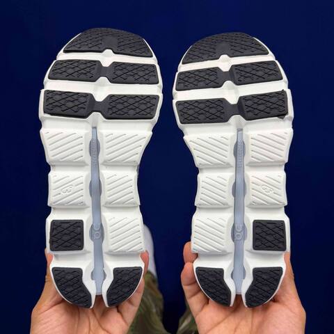 On Cloudswift 4 Grey White Black Running Shoe Running Sneakers BS-86747