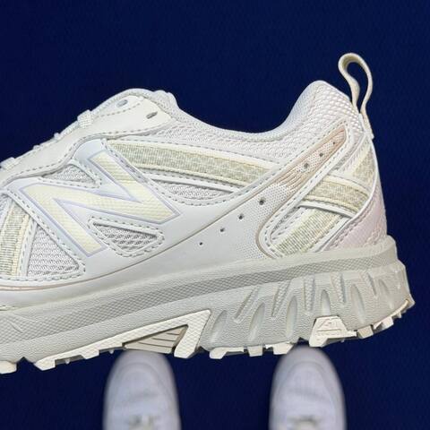 New Balance 410 V5 MT410SA5 Off White Cream Beige EU 40 Trail Shoe - Men's (BS-87116)
