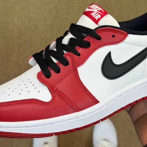 Jordan Air Jordan 1 Retro Low OG HQ6998-600 White Red Black EU 41 Sneaker - Men's (BS-87198)