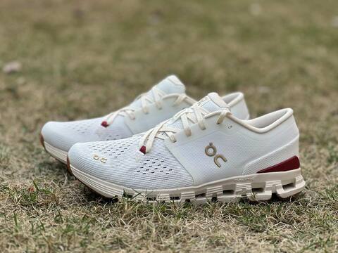 On Cloud X 4 Ivory Cream Burgundy Gold US 8 EU 41 UK 7 5 JP 26 Running Shoe Running Sneakers - Men s BS-86987