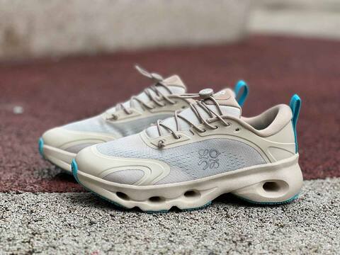 LOEWE x On Cloudsolo 3WF30604606 Sand Turquoise US 7 EU 38 UK 5 JP 24 Running Shoe Running Sneakers - Women's (BS-86771)