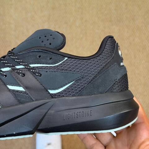 Other Adidas LIGHTBLAZE 3 JR1058 Lifestyle (BS-87064)