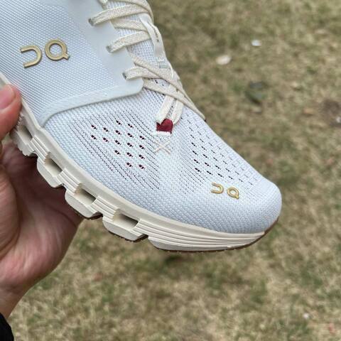 On Cloud X 4 Ivory Cream Burgundy Gold US 8 EU 41 UK 7 5 JP 26 Running Shoe Running Sneakers - Men's (BS-86987)