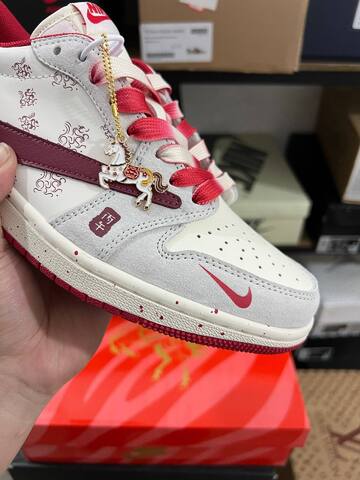 Jordan Air Jordan 1 Low Travis Scott CNY 2026 YX5066-413 Off White Light Grey Red Burgundy Sneaker (BS-87226)