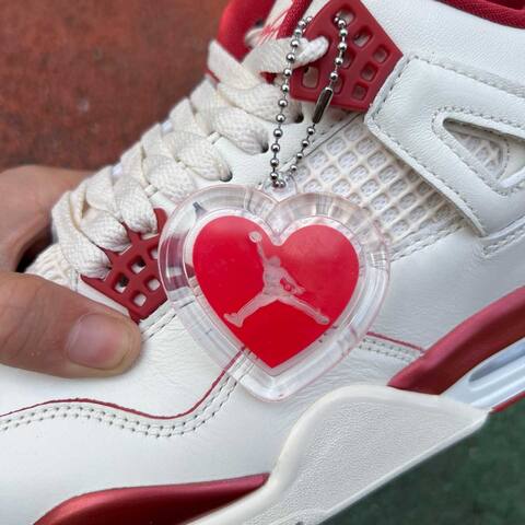 Jordan Air Jordan 4 Retro HV0823-108 Pale Ivory Sierra Red Tough Red EU 41 Basketball Shoe - Men's (BS-87269)