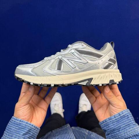 New Balance 410 V5 MT410KR5 Light Gray Silver Cream Dark Gray EU 39 5 Trail Shoe - Women's (BS-87114)