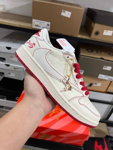 Jordan Air Jordan 1 Low Travis Scott CNY 2026 XT6998-159 Sail Red Gold White Basketball Shoe (BS-87216)