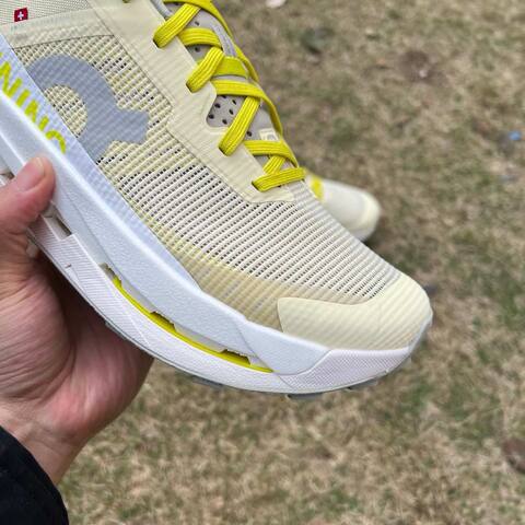 On Running Cloudultra 3 Cream White Neon Yellow Gray US 8 EU 41 UK 7 5 JP 26 Trail Shoe Trail Running Sneakers - Men's (BS-86991)