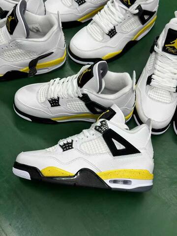 Jordan Air Jordan 4 Tour Yellow IO2463-102 White Yellow Grey US 7 Basketball Shoe (BS-87274)